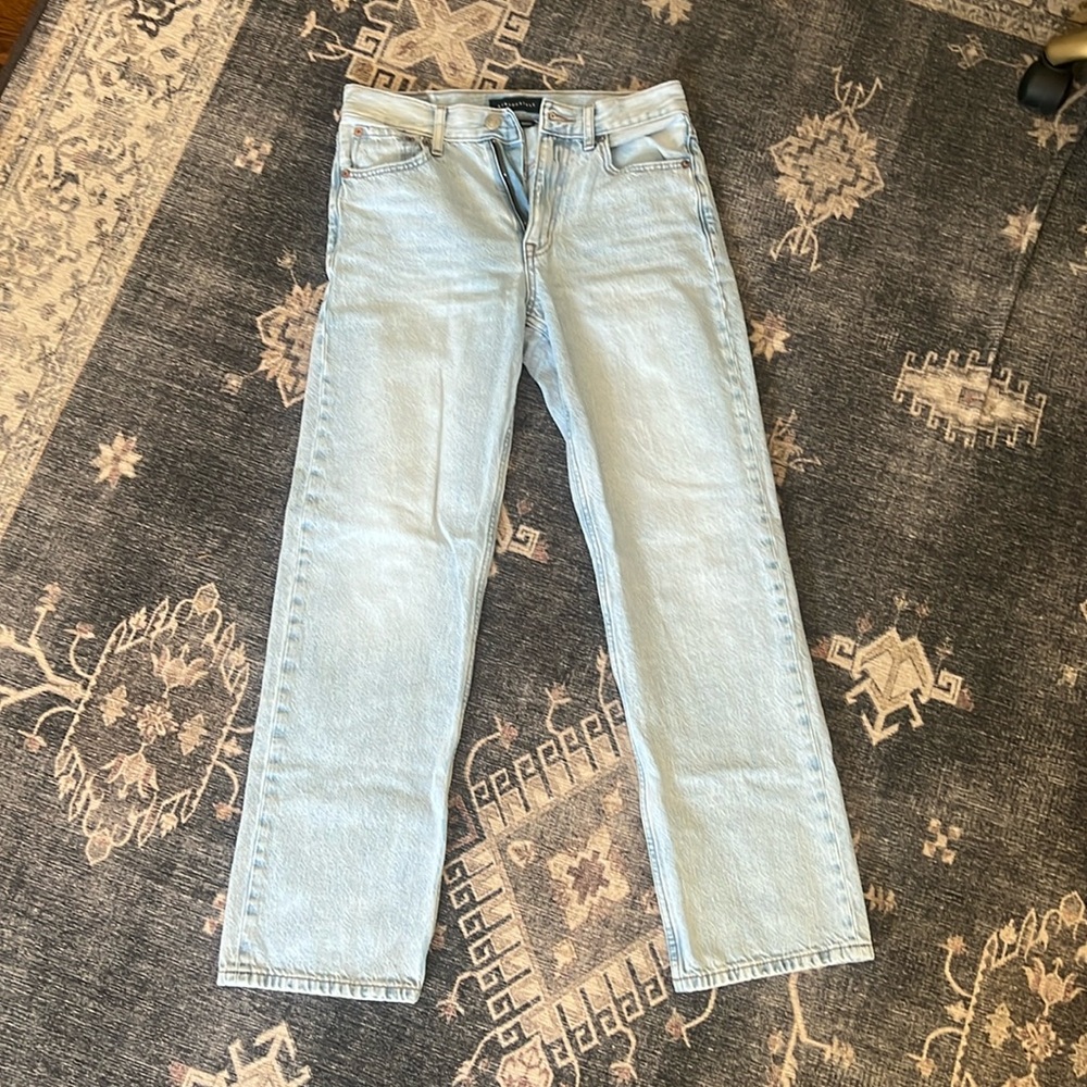 Aeropostale High Rise Baggy Jeans Light Wash